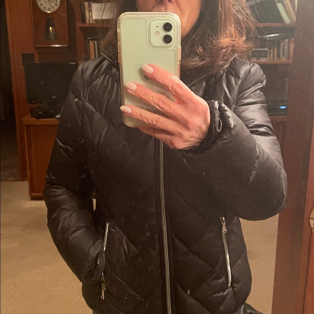Guess Winter Jacket - Picture 15 of 15